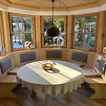 Haus Sonnsitz アパート