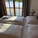 Haus Sonnsitz アパート