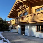 Haus Sonnsitz アパート